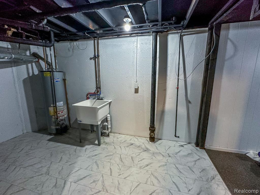 41856 LANGLEY Drive, Sterling Heights, MI 48313 — Photo 22