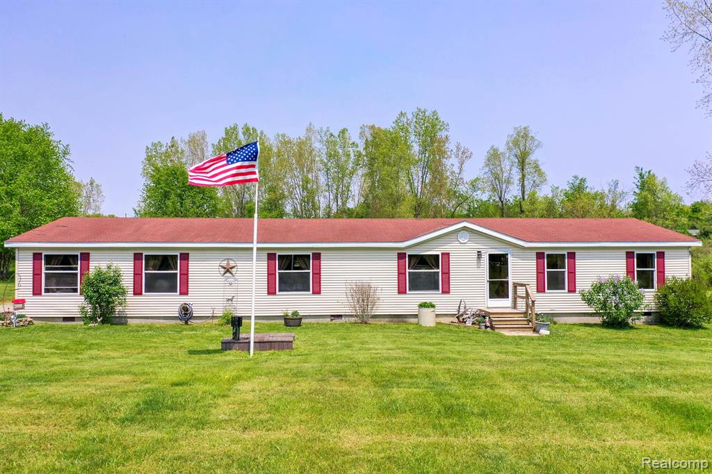 49 ELMWOOD Road, Fostoria, MI 48435 — front exterior