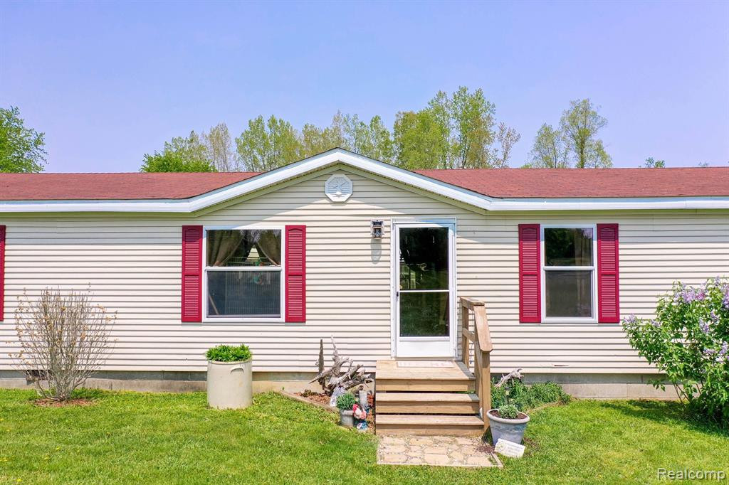 49 ELMWOOD Road, Fostoria, MI 48435 — Photo 6
