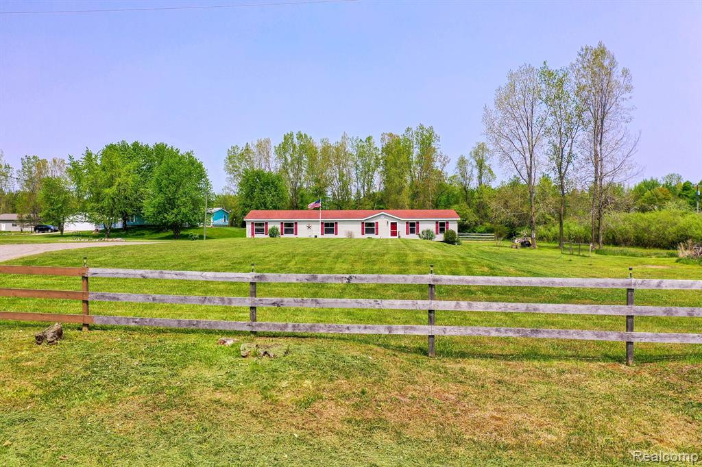 49 ELMWOOD Road, Fostoria, MI 48435 — Photo 8