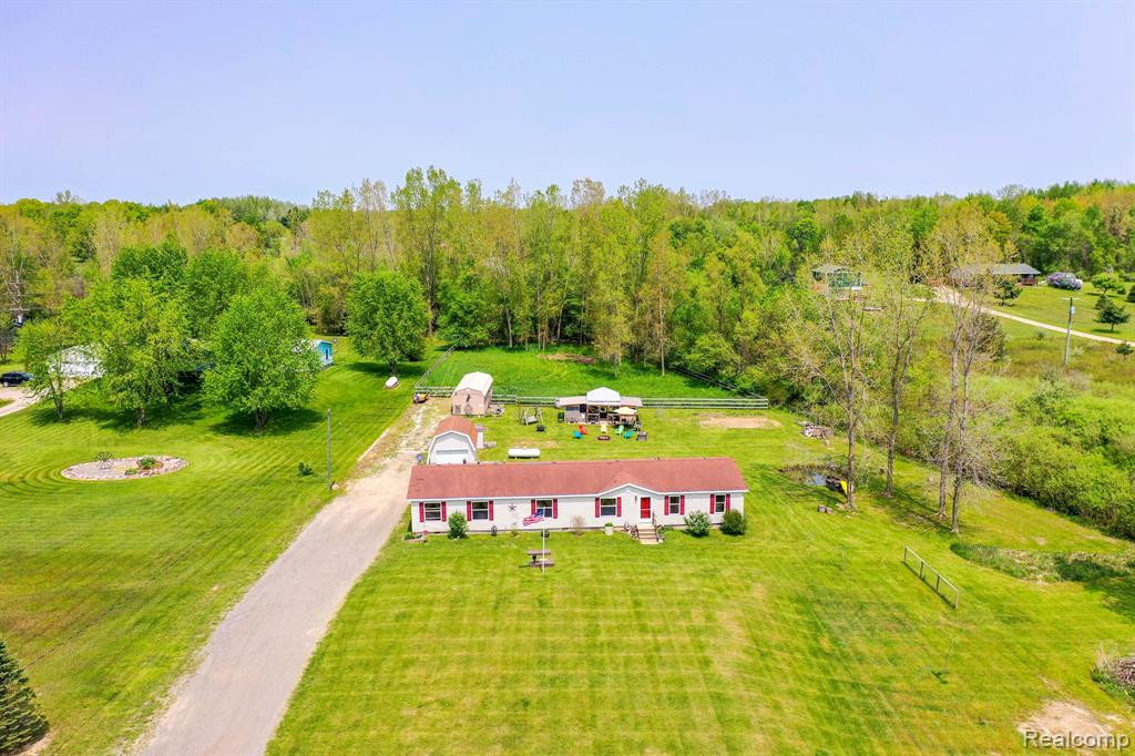 49 ELMWOOD Road, Fostoria, MI 48435 — Photo 10