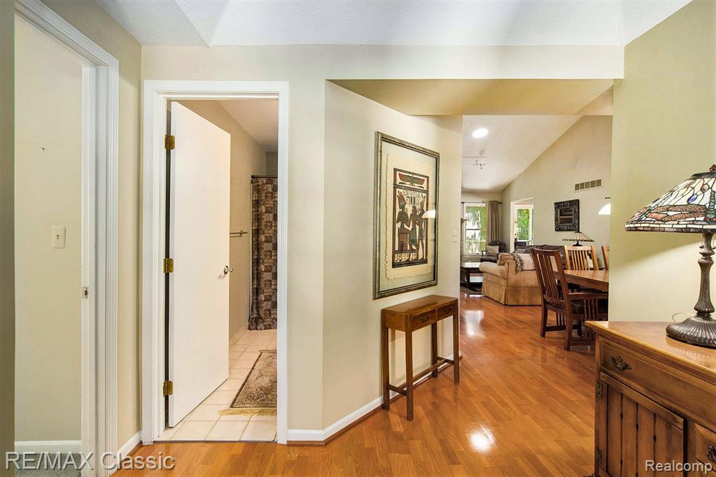 2979 S FOXRIDGE, Ann Arbor, MI 48105 — Photo 5