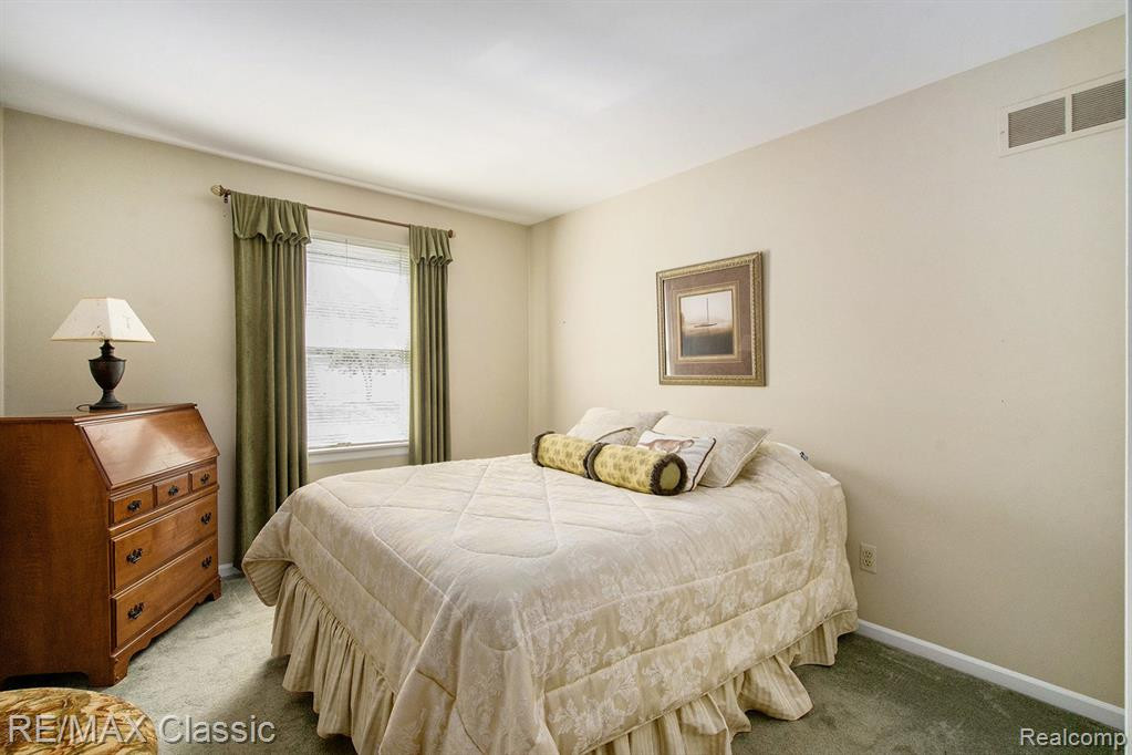 2979 S FOXRIDGE, Ann Arbor, MI 48105 — Photo 20