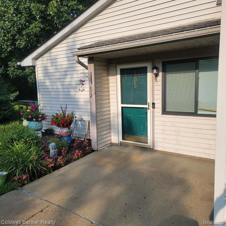 405 WATER TOWER Circle, Brighton, MI 48116 — Photo 2