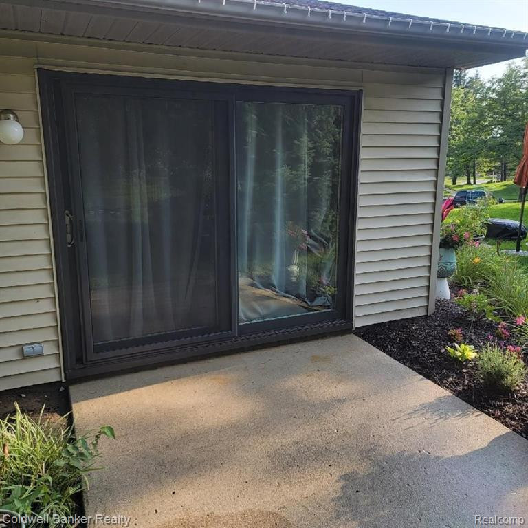 405 WATER TOWER Circle, Brighton, MI 48116 — Photo 6