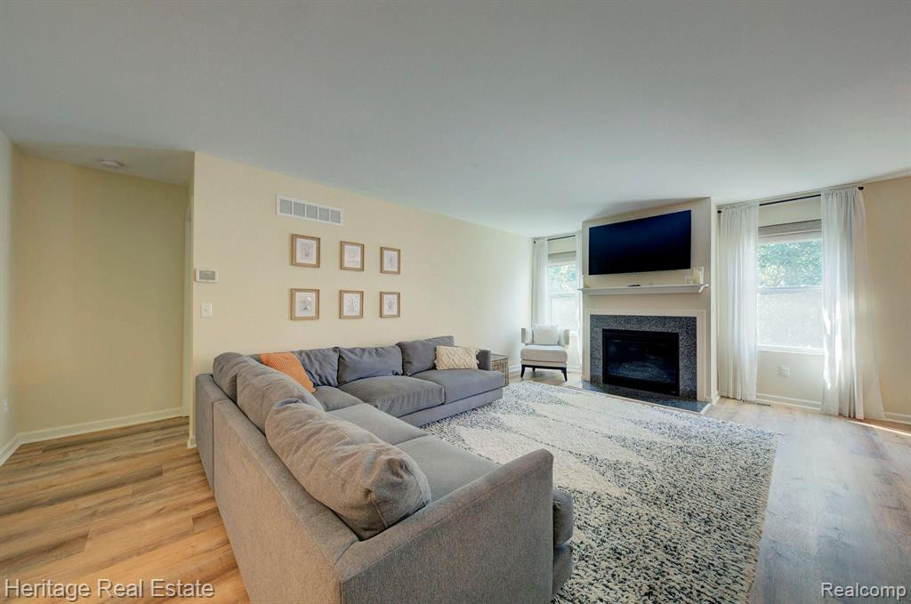 8218 BAYBERRY Court, Dexter, MI 48130 — Photo 14