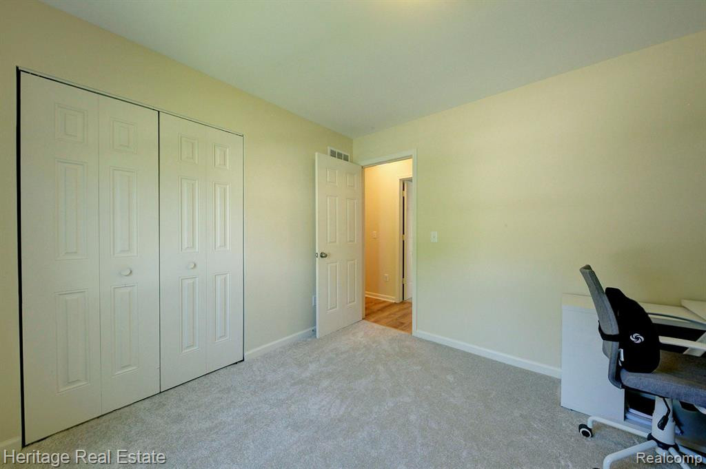 8218 BAYBERRY Court, Dexter, MI 48130 — Photo 37
