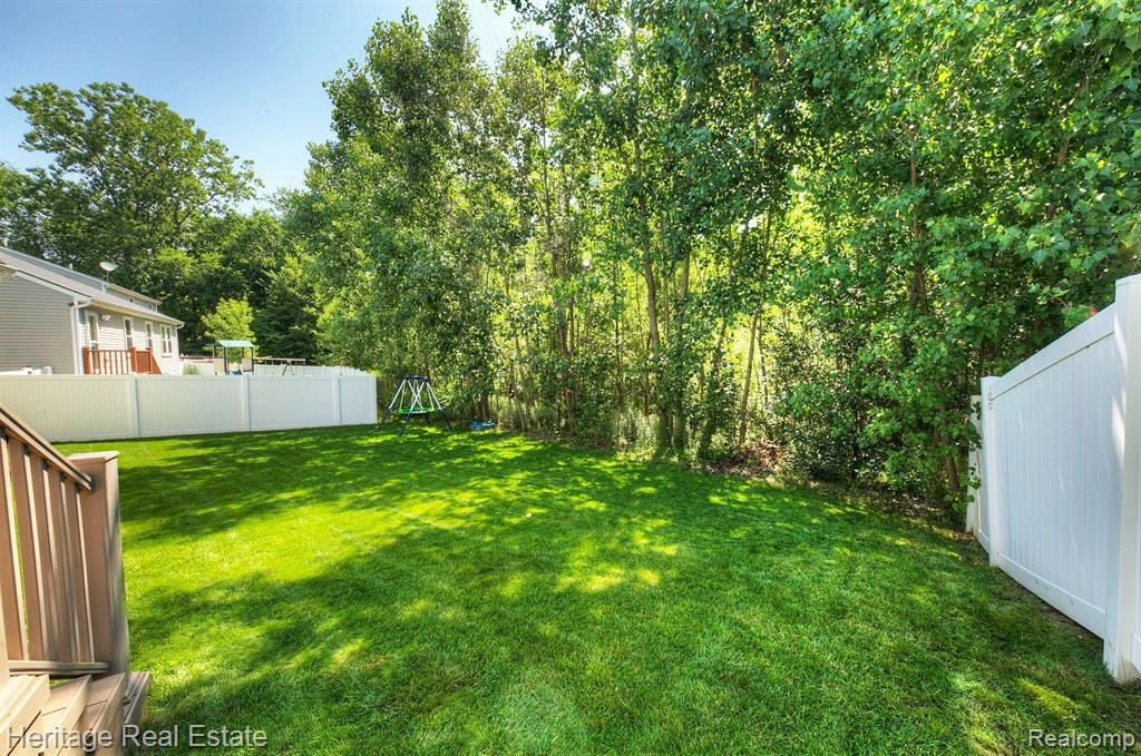 8218 BAYBERRY Court, Dexter, MI 48130 — Photo 47
