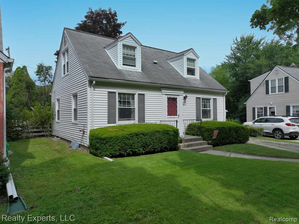 715 LINDA VISTA Street, Ann Arbor, MI 48103 — Photo 2