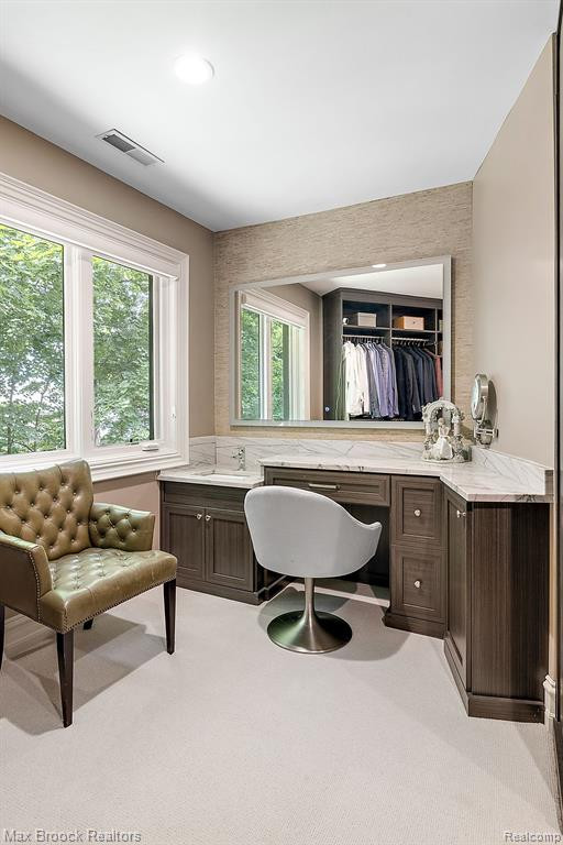 4334 S BAY Drive, Orchard Lake Village, MI 48323 — Photo 36
