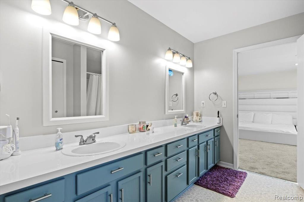 42208 CAMDEN Road, Belleville, MI 48111 — Photo 23