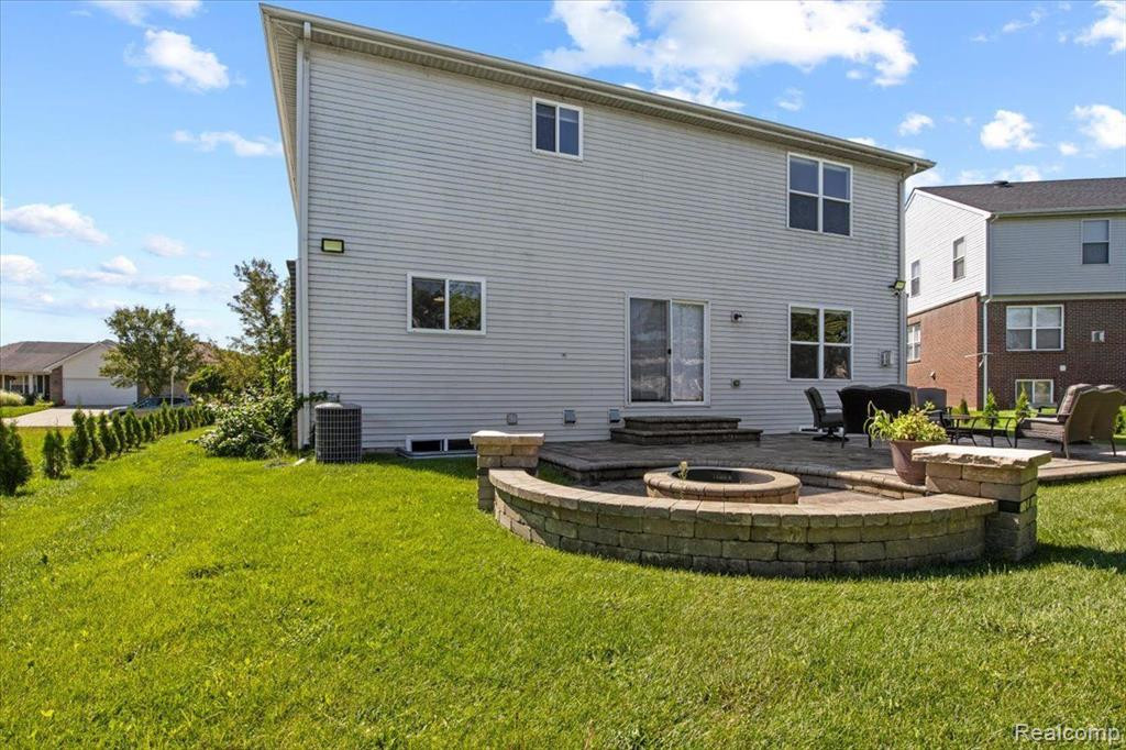 42208 CAMDEN Road, Belleville, MI 48111 — Photo 47