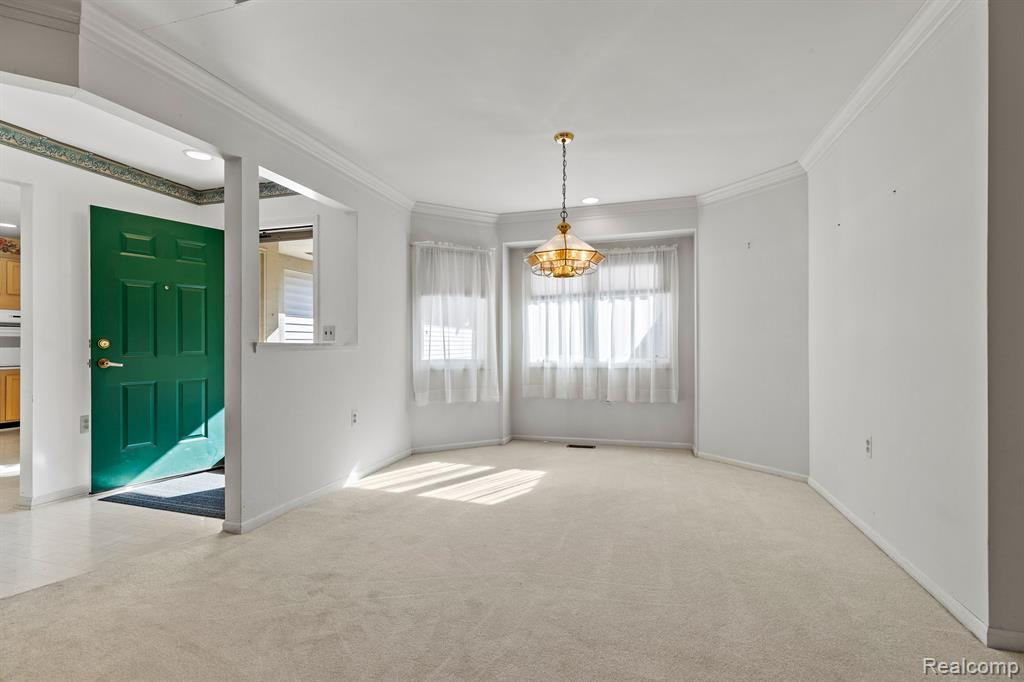 21272 SYCAMORE Court, 85, Farmington Hills, MI 48336 — Photo 5