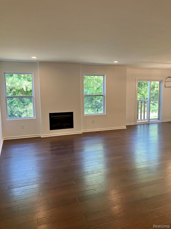 10085 SWAN LAKE Circle, 12, Ypsilanti, MI 48197 — Photo 4