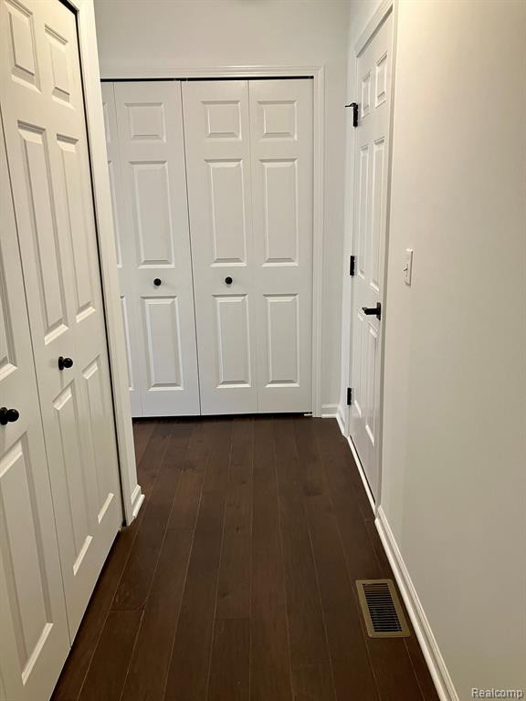 10085 SWAN LAKE Circle, 12, Ypsilanti, MI 48197 — Photo 10