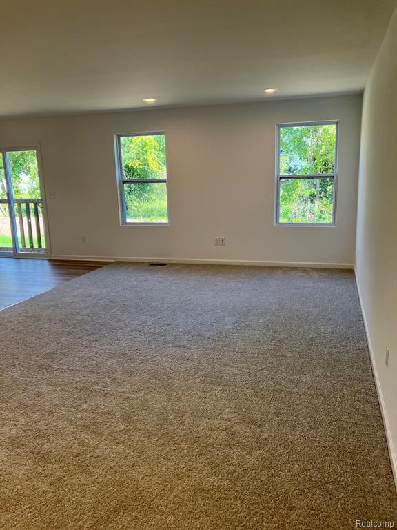 10079 SWAN LAKE Circle, 11, Ypsilanti, MI 48197 — Photo 4