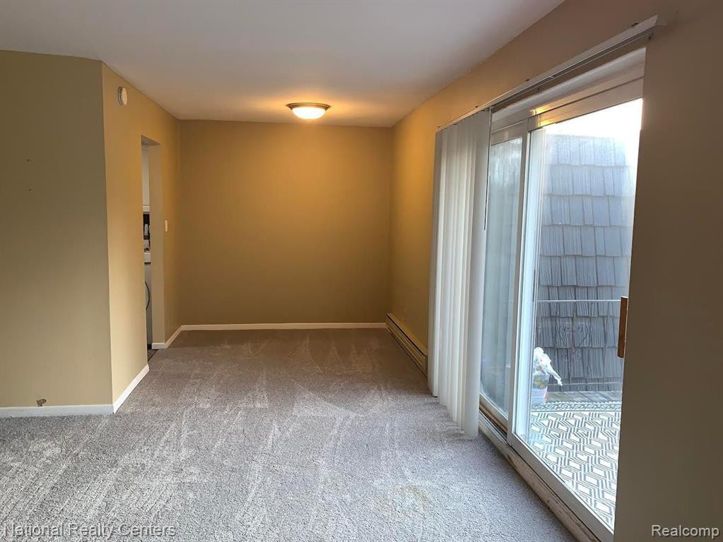 1832 COLONIAL VILLAGE Way, #3, Waterford, MI 48328 — Photo 7
