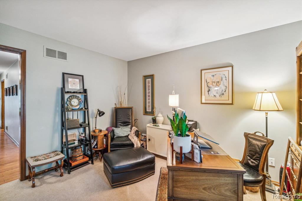 4665 PINE EAGLES Drive, Brighton, MI 48116 — Photo 11