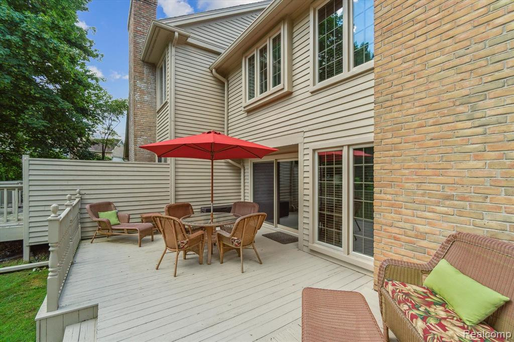 4665 PINE EAGLES Drive, Brighton, MI 48116 — Photo 50