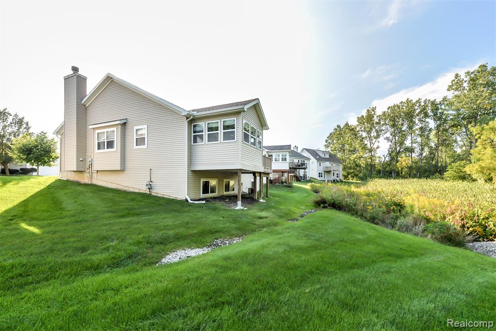 3947 Fox Glen Drive, Ann Arbor, MI 48108 — Photo 2
