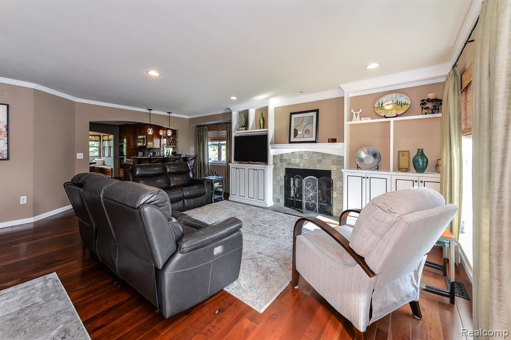 3947 Fox Glen Drive, Ann Arbor, MI 48108 — Photo 5