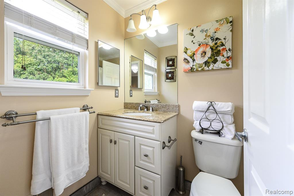 3947 Fox Glen Drive, Ann Arbor, MI 48108 — Photo 19