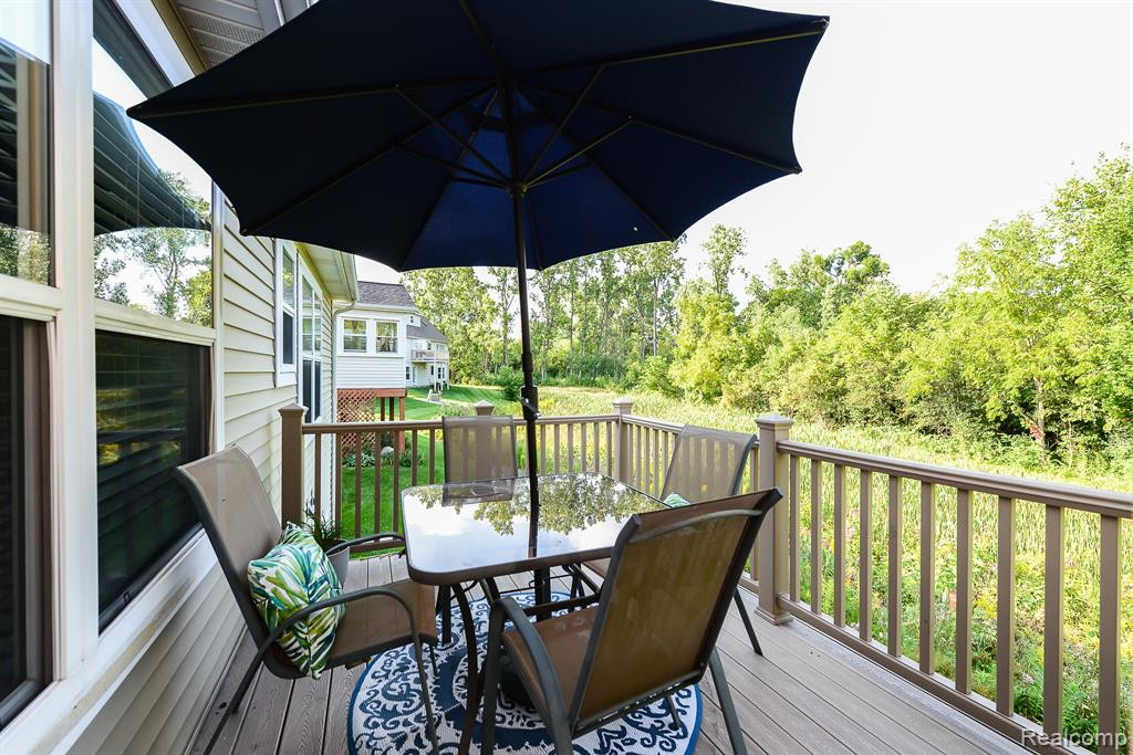 3947 Fox Glen Drive, Ann Arbor, MI 48108 — Photo 29