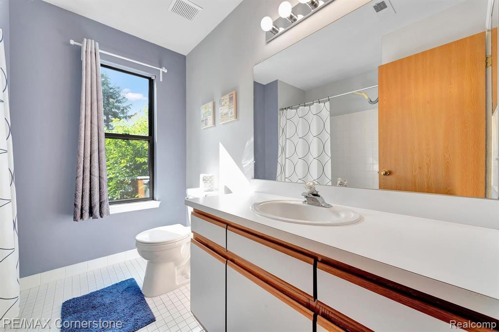 42708 LILLEY POINTE Drive, Canton, MI 48187 — Photo 15