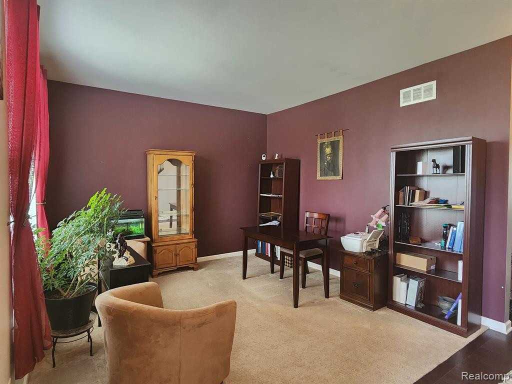 1186 SECRETARIAT Way, Howell, MI 48843 — Photo 5