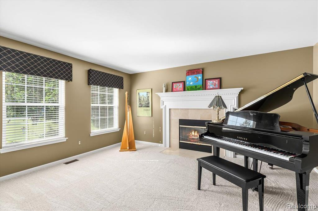 7136 N MEADOWS Trail, Dexter, MI 48130 — Photo 5