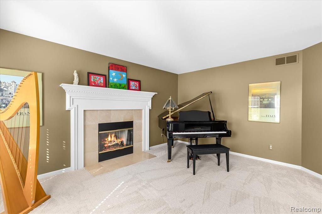 7136 N MEADOWS Trail, Dexter, MI 48130 — Photo 6