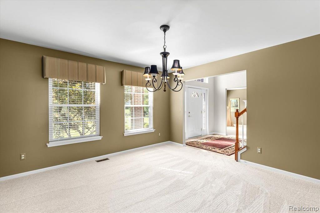 7136 N MEADOWS Trail, Dexter, MI 48130 — Photo 8