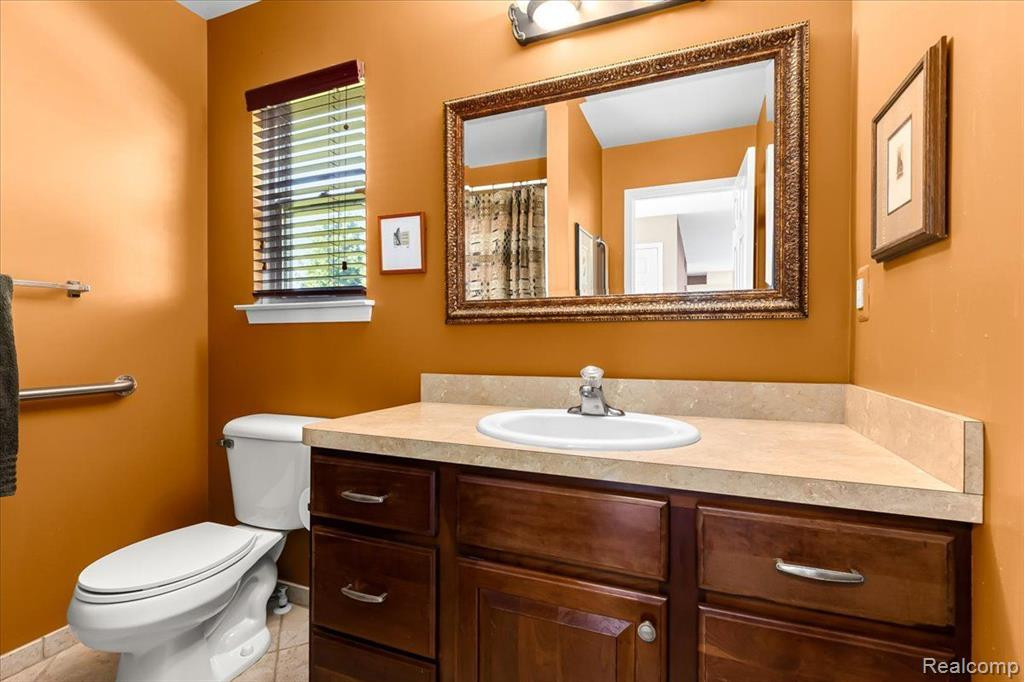 7136 N MEADOWS Trail, Dexter, MI 48130 — Photo 9