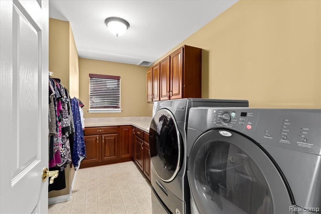 7136 N MEADOWS Trail, Dexter, MI 48130 — Photo 21