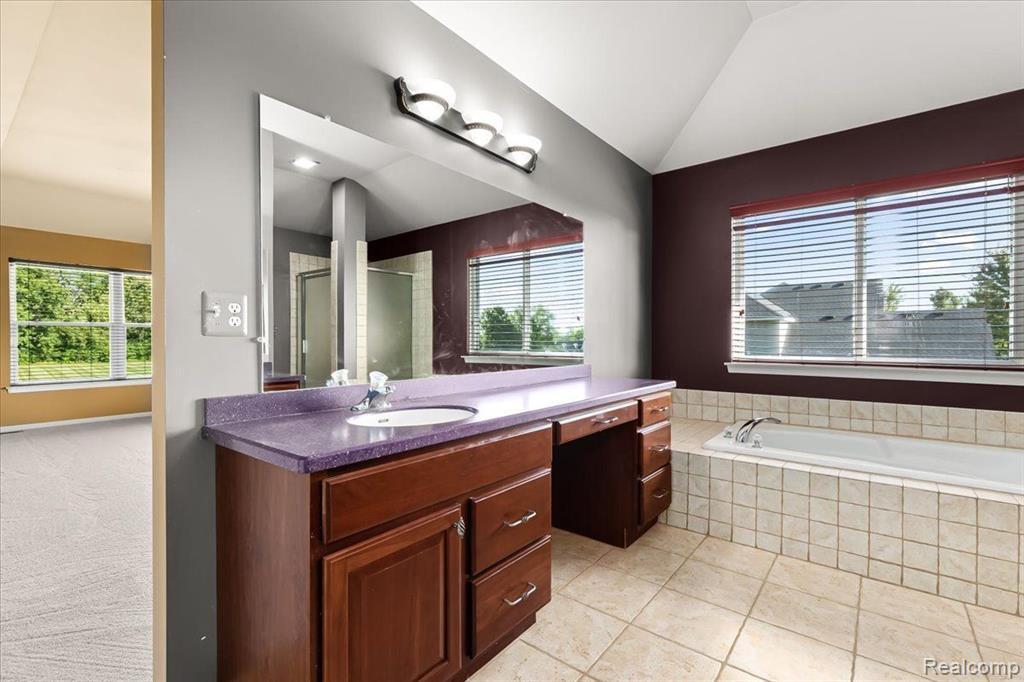 7136 N MEADOWS Trail, Dexter, MI 48130 — Photo 27