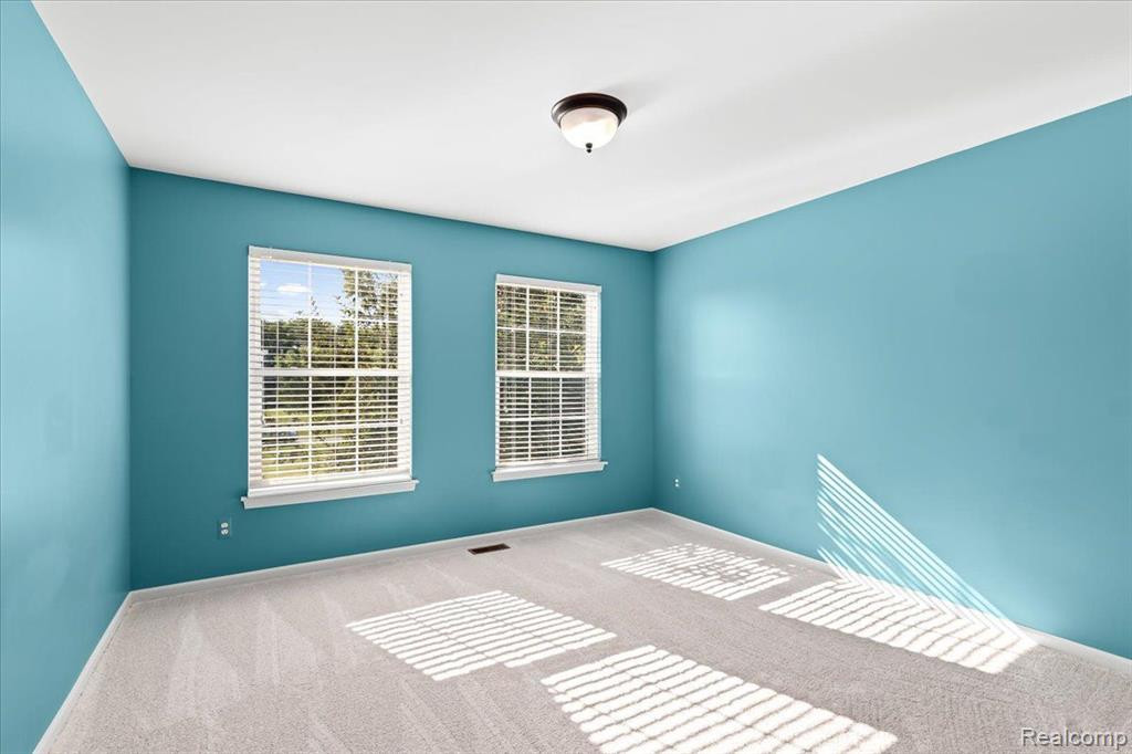 7136 N MEADOWS Trail, Dexter, MI 48130 — Photo 31
