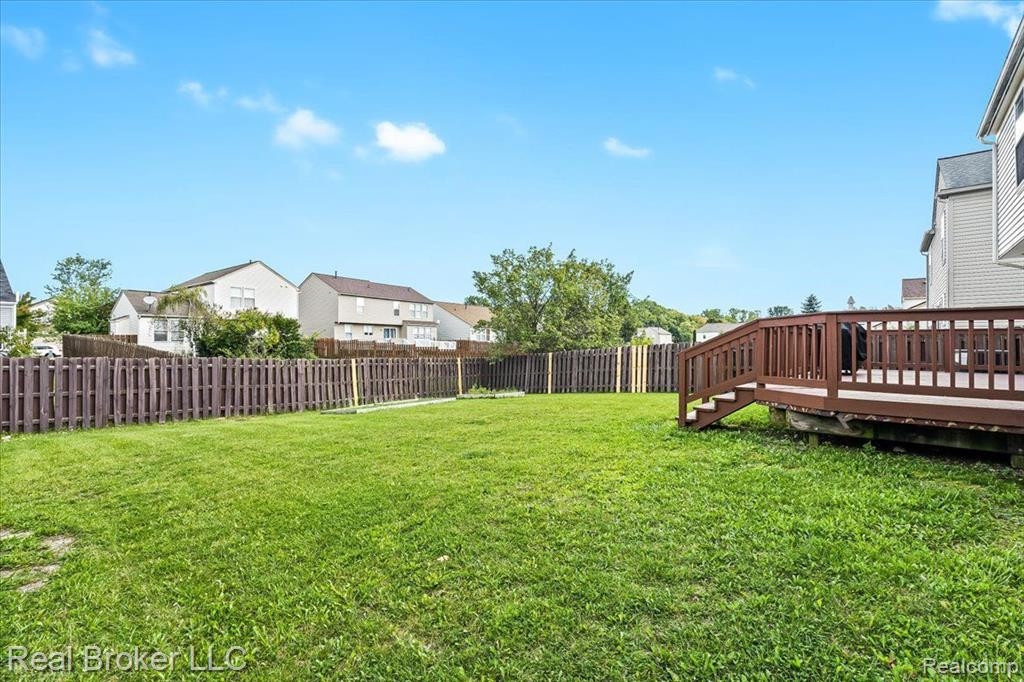 6399 OAKHURST Drive, Ypsilanti, MI 48197 — Photo 8