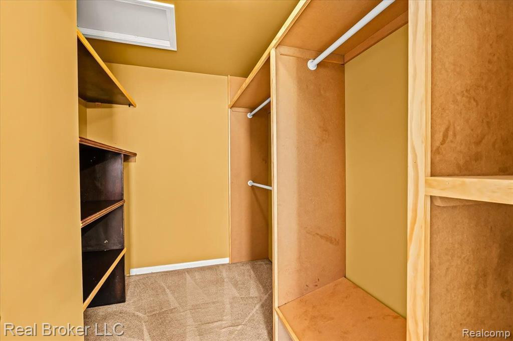 6399 OAKHURST Drive, Ypsilanti, MI 48197 — Photo 26