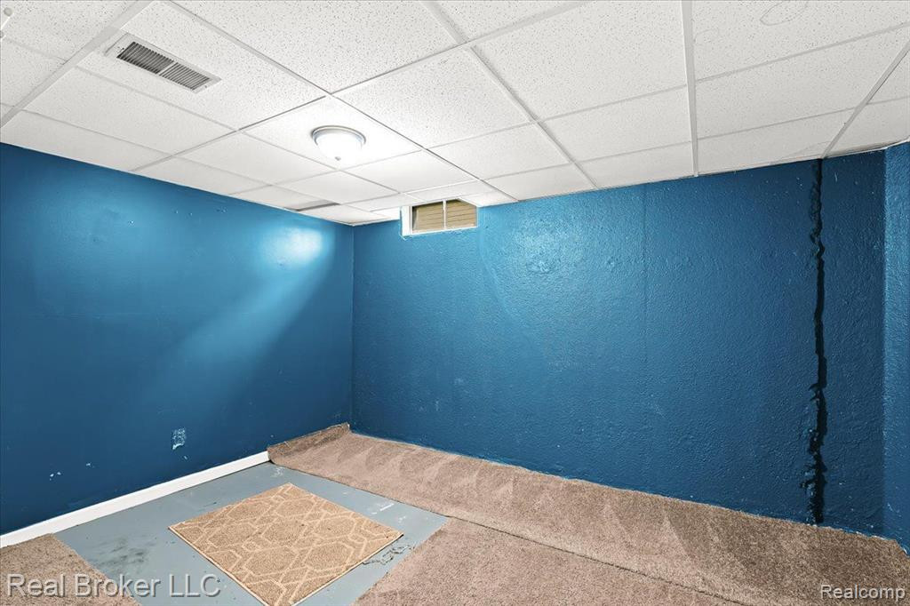 6399 OAKHURST Drive, Ypsilanti, MI 48197 — Photo 36
