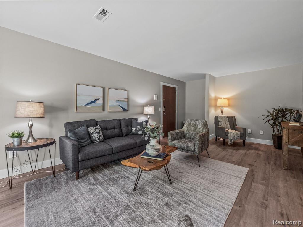 420 BALDWIN Avenue, 79, Rochester, MI 48307 — Photo 8