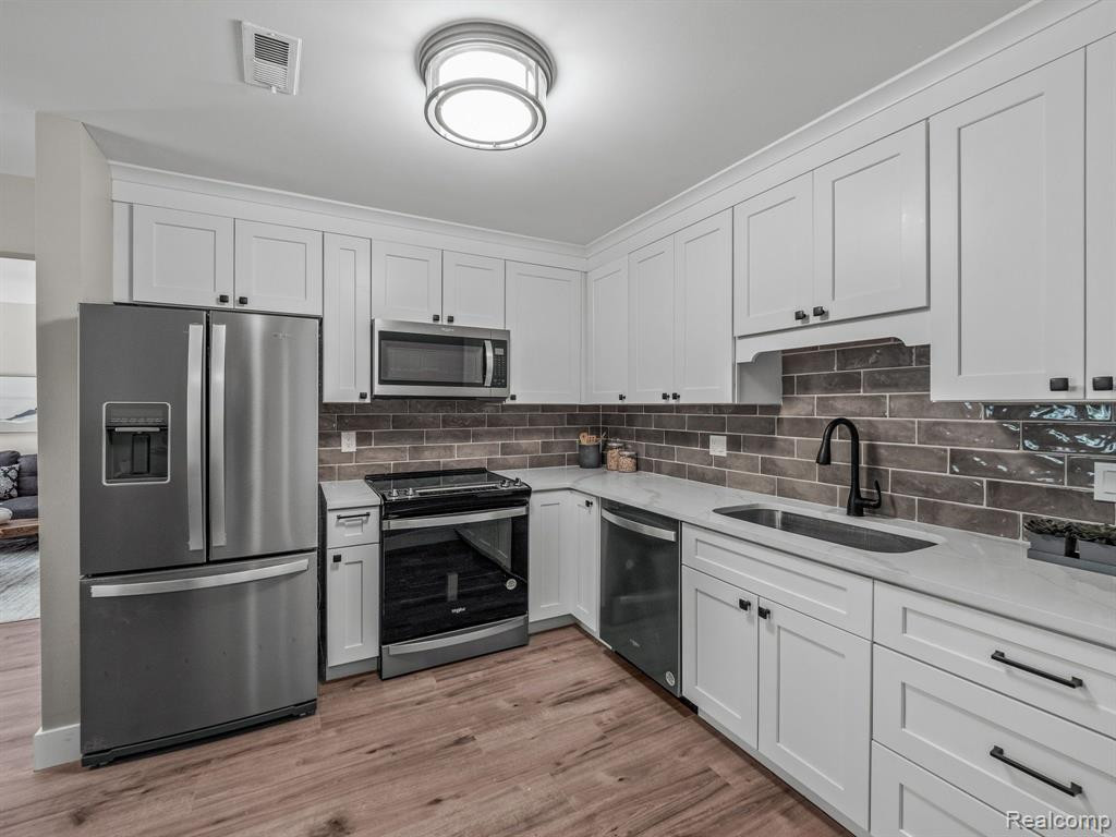 420 BALDWIN Avenue, 79, Rochester, MI 48307 — Photo 17