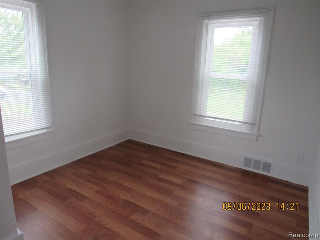 134 W NEVADA Street, Highland Park, MI 48203 — Photo 7