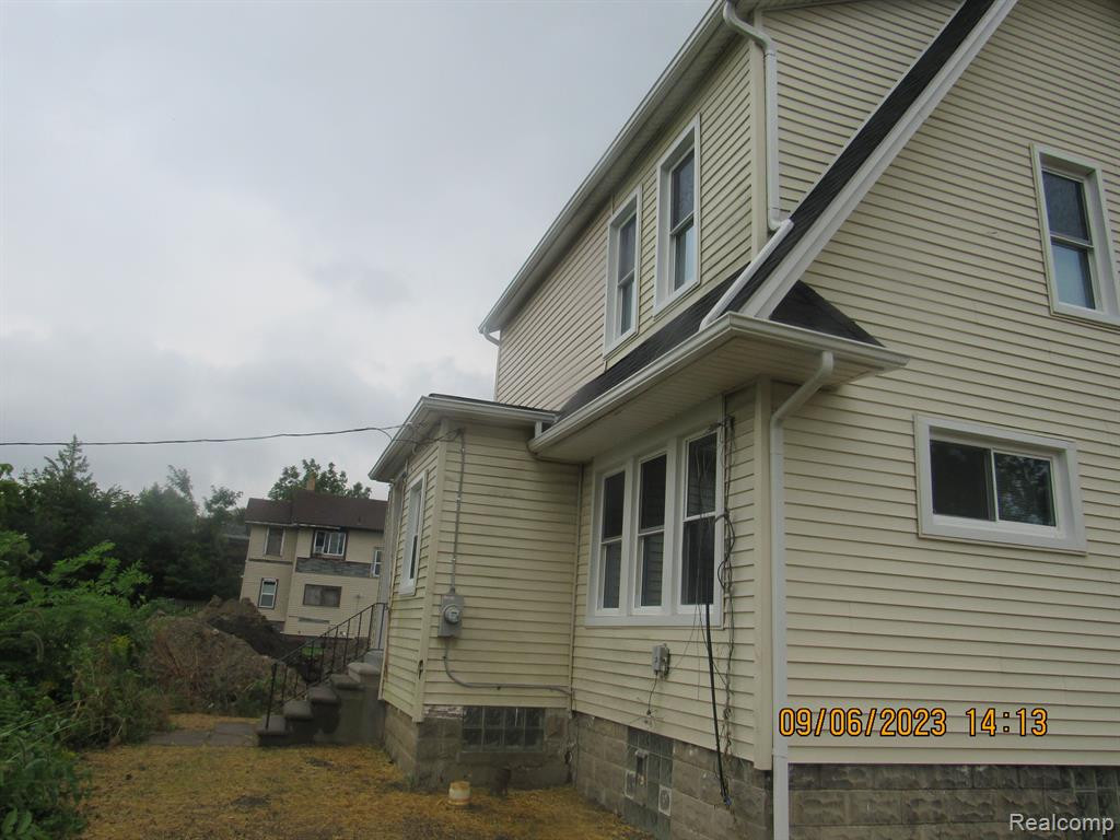 134 W NEVADA Street, Highland Park, MI 48203 — Photo 11