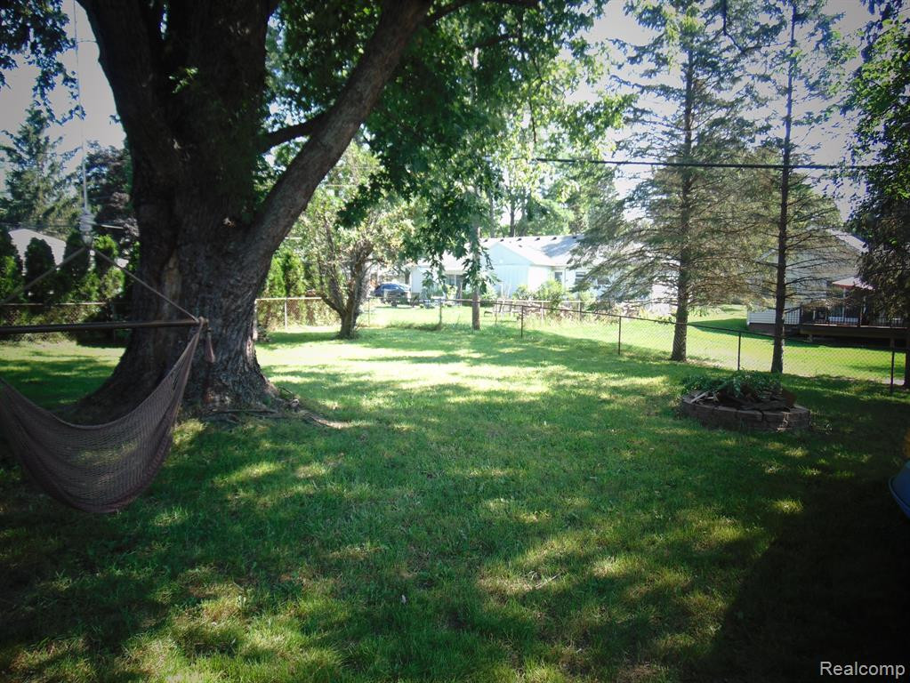2352 WOODLAWN Street, Wolverine Lake, MI 48390 — Photo 7