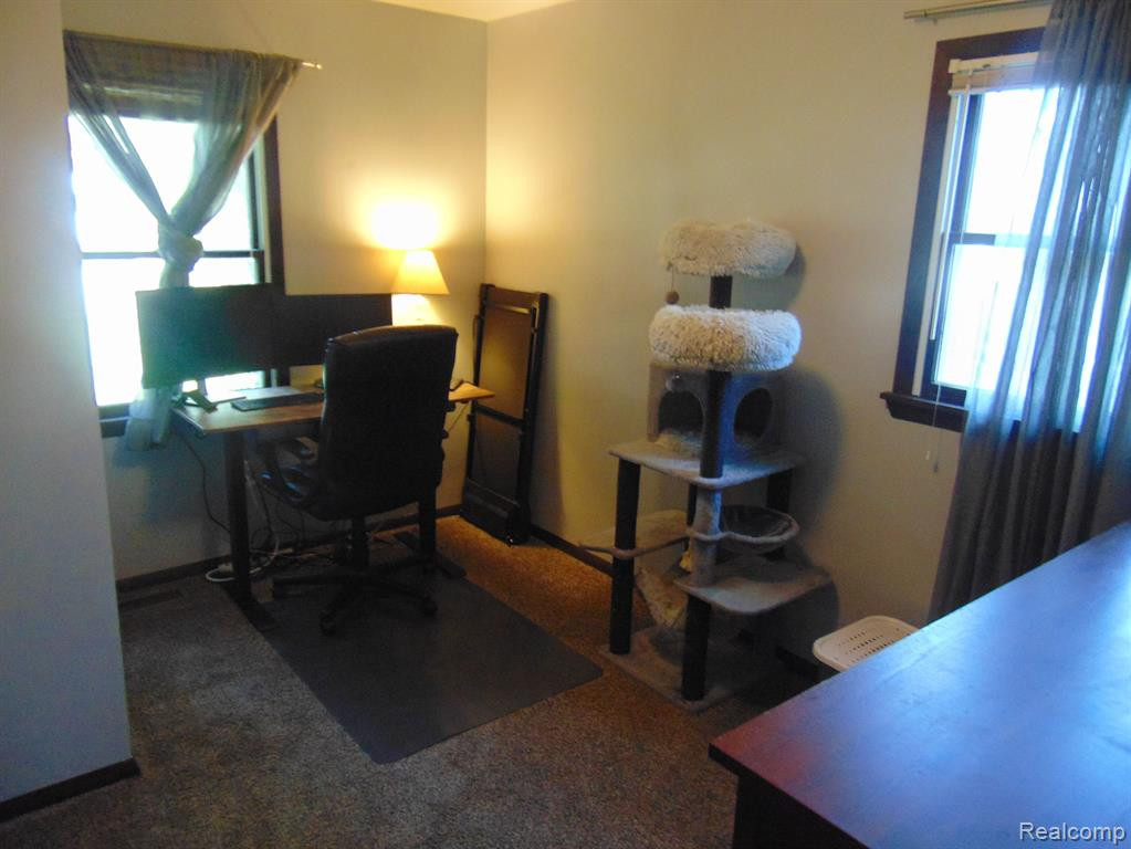 2352 WOODLAWN Street, Wolverine Lake, MI 48390 — Photo 22