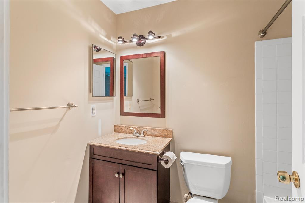 200 BRIARCREST Drive, 118, Ann Arbor, MI 48104 — Photo 7