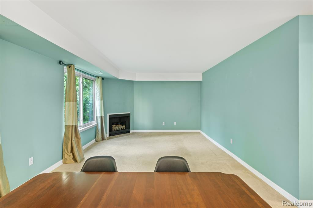 200 BRIARCREST Drive, 118, Ann Arbor, MI 48104 — Photo 13
