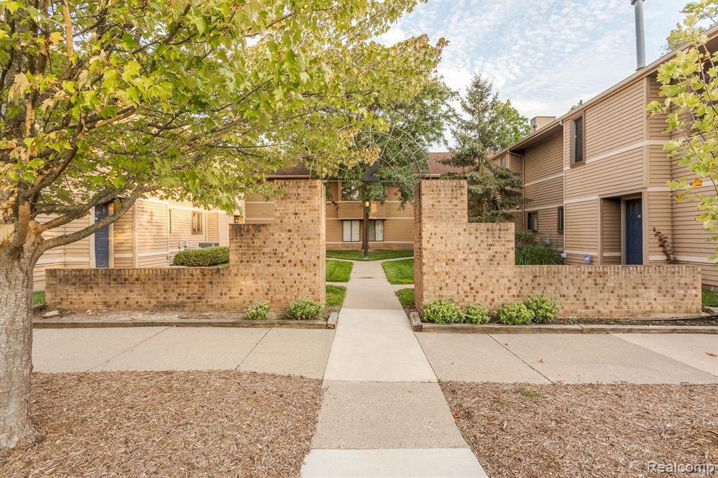 200 BRIARCREST Drive, 118, Ann Arbor, MI 48104 — Photo 20