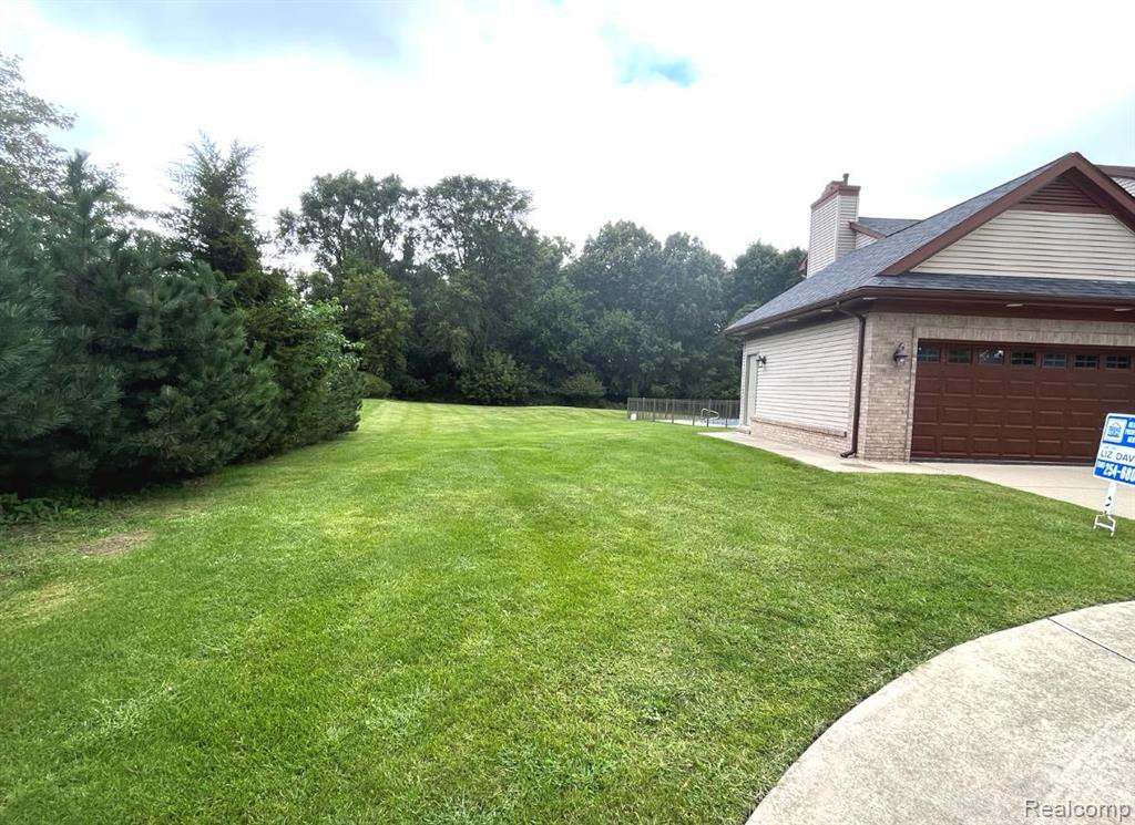7980 BILLINGHAM Road, West Bloomfield, MI 48324 — Photo 2