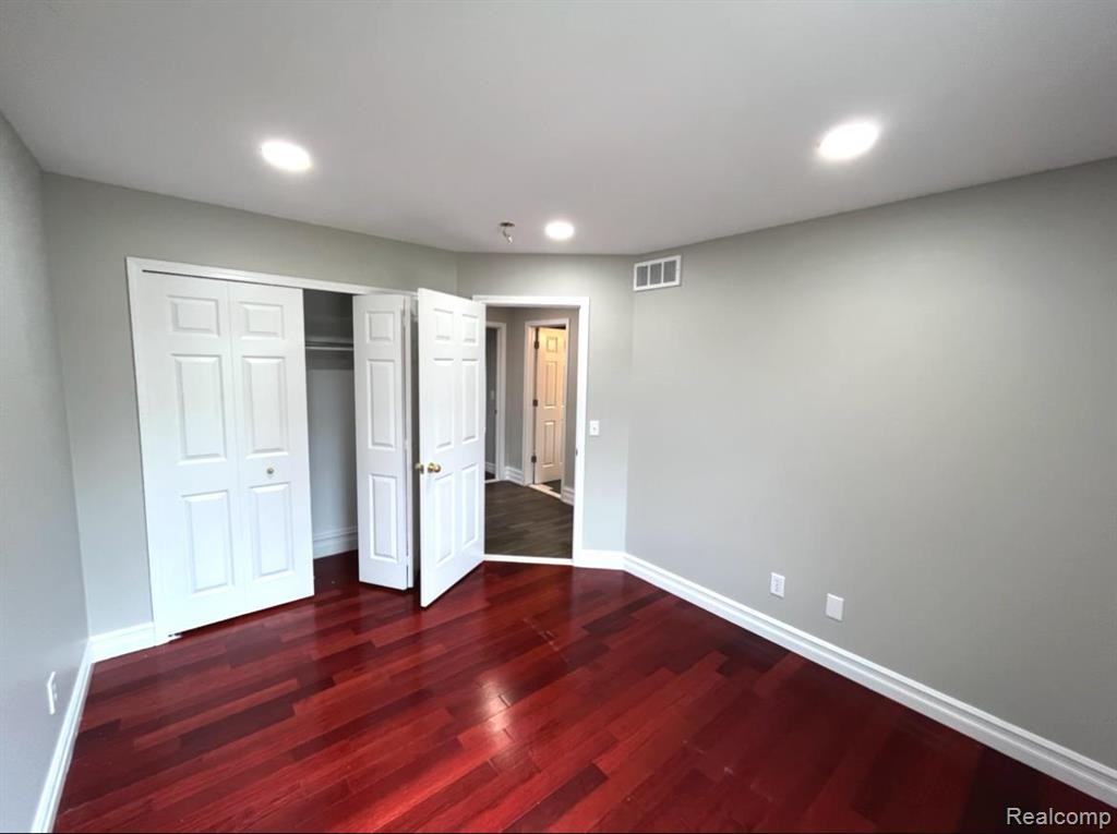 7980 BILLINGHAM Road, West Bloomfield, MI 48324 — Photo 20